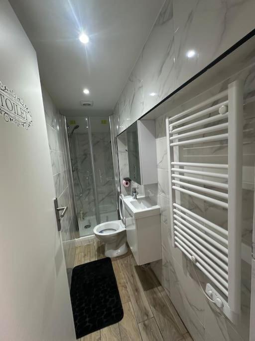 Charmante Studio Ligne 13 Tram 5 Saint Denis بيارفيت-سور-سين المظهر الخارجي الصورة