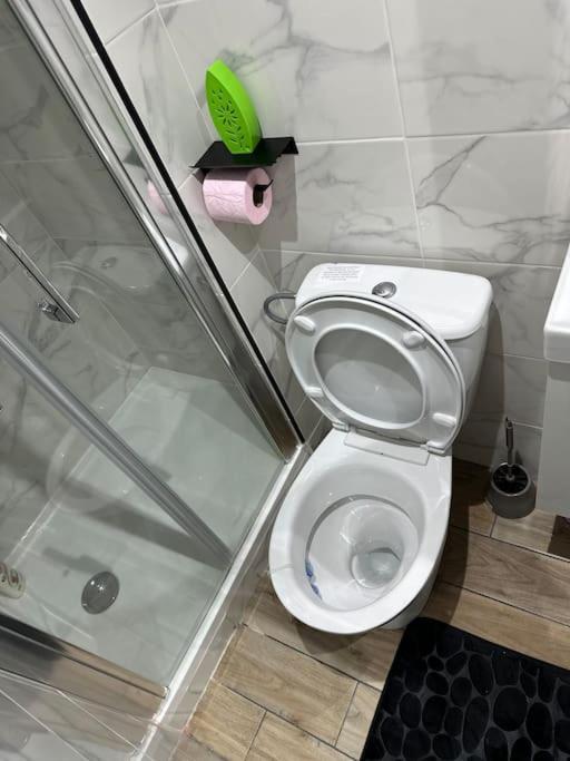 Charmante Studio Ligne 13 Tram 5 Saint Denis بيارفيت-سور-سين المظهر الخارجي الصورة
