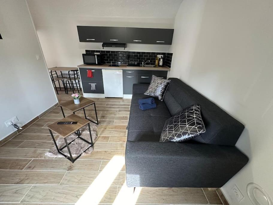 Charmante Studio Ligne 13 Tram 5 Saint Denis بيارفيت-سور-سين المظهر الخارجي الصورة