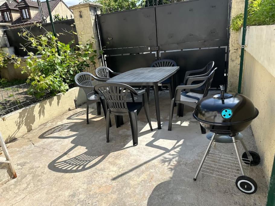 Charmante Studio Ligne 13 Tram 5 Saint Denis بيارفيت-سور-سين المظهر الخارجي الصورة