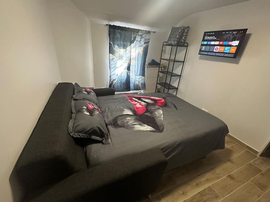 Charmante Studio Ligne 13 Tram 5 Saint Denis بيارفيت-سور-سين المظهر الخارجي الصورة
